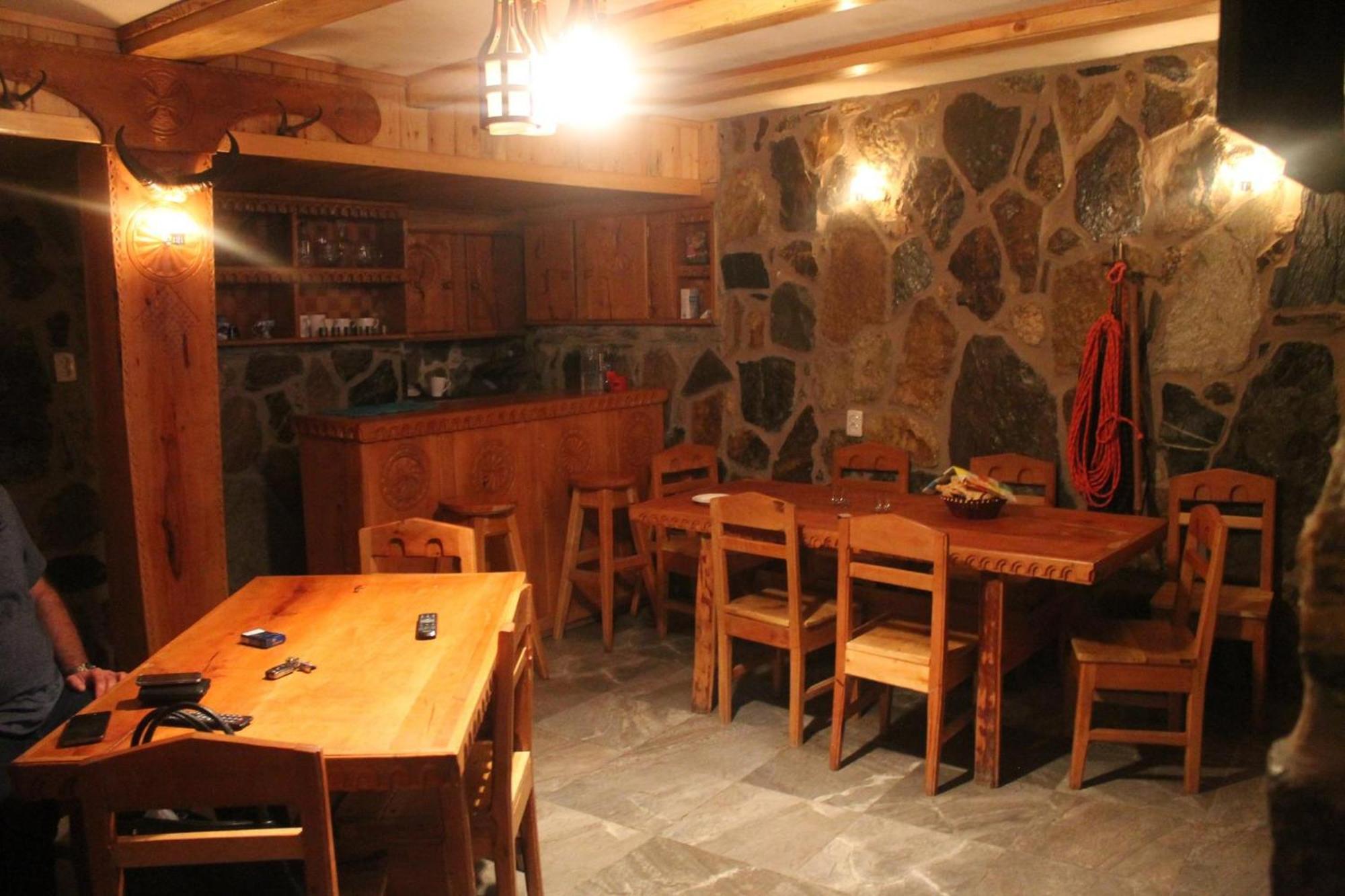 Sunny Hotel Mestia Luaran gambar