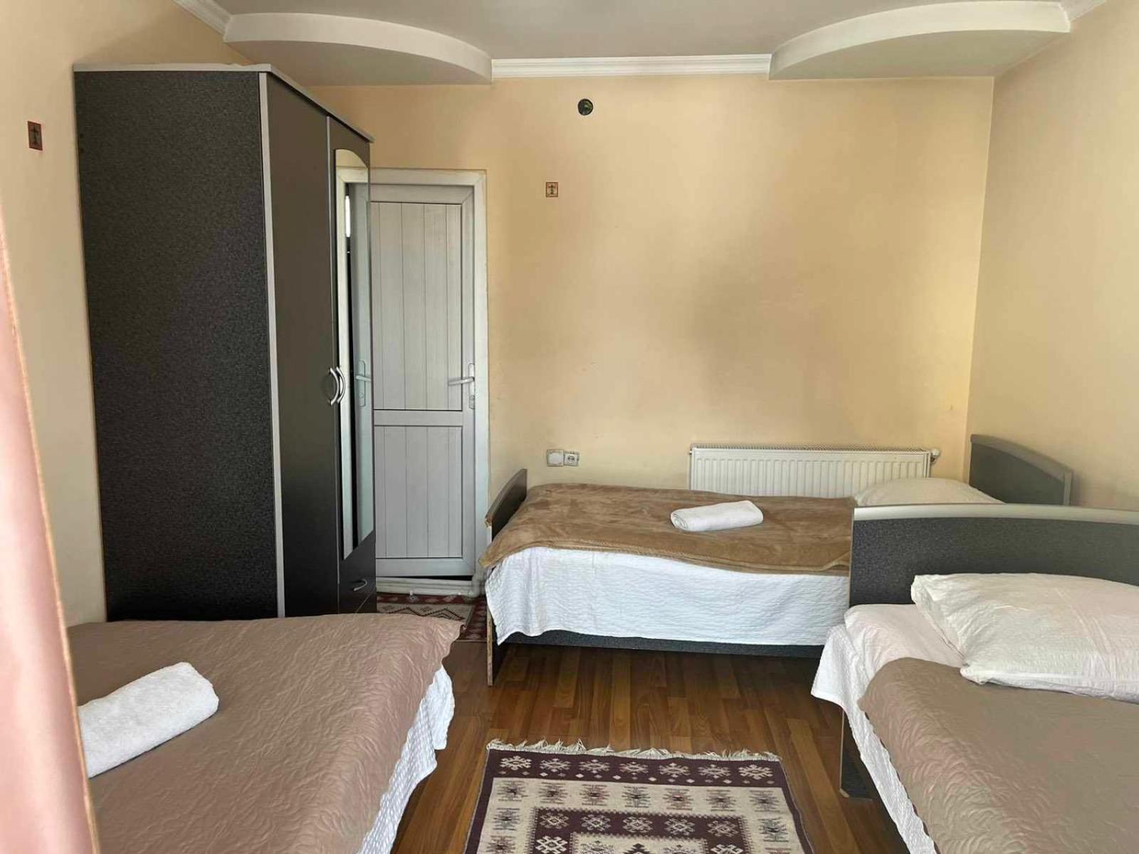 Sunny Hotel Mestia Luaran gambar
