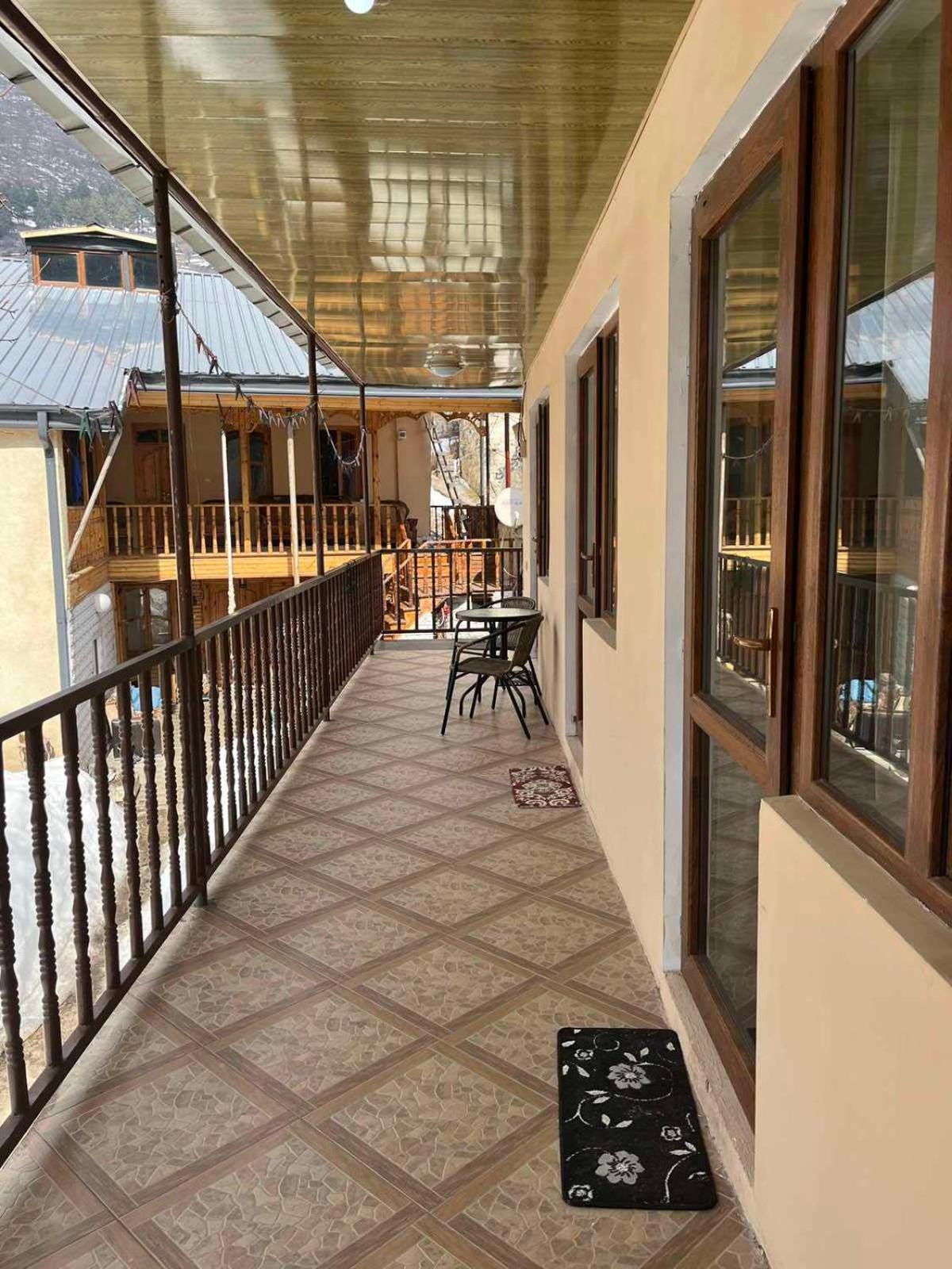 Sunny Hotel Mestia Luaran gambar