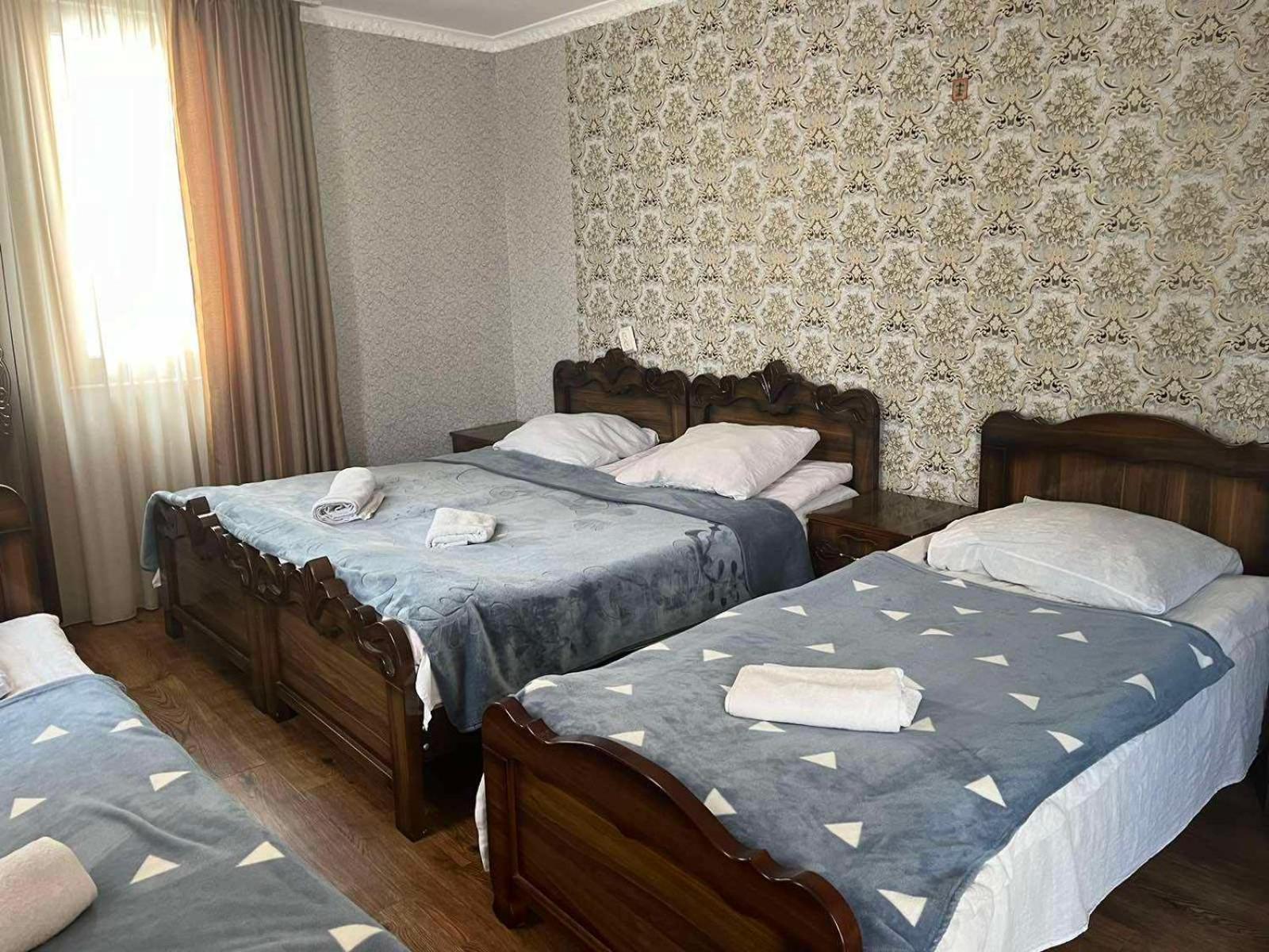Sunny Hotel Mestia Luaran gambar